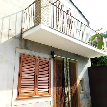 Ferraro Turina Tatil Evi *